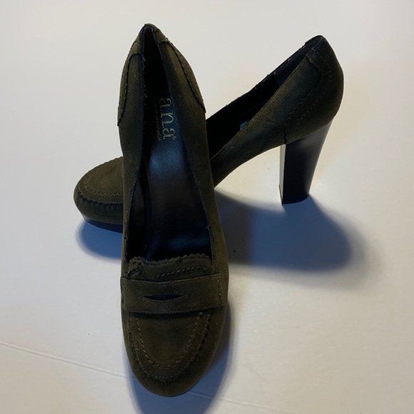 a.n.a Shoes - ANA Women’s Suede Heels